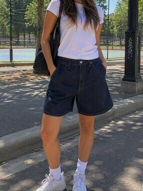NWT Levi's High-Rise Baggy Denim Shorts Dark Wash 100% Cotton Relaxed Vintage